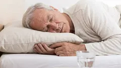 60歳以降の睡眠:安らかな眠りを奪う4つの夜の習慣