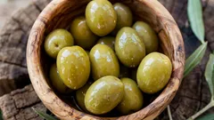 ご家庭にオリーブの種があるなら、それはまさに宝物です。その再利用方法と目的についてご紹介します。