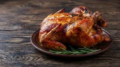 鶏肉をジューシーで柔らかく仕上げるための下味:オーブン焼きに最適な3つのマリネ